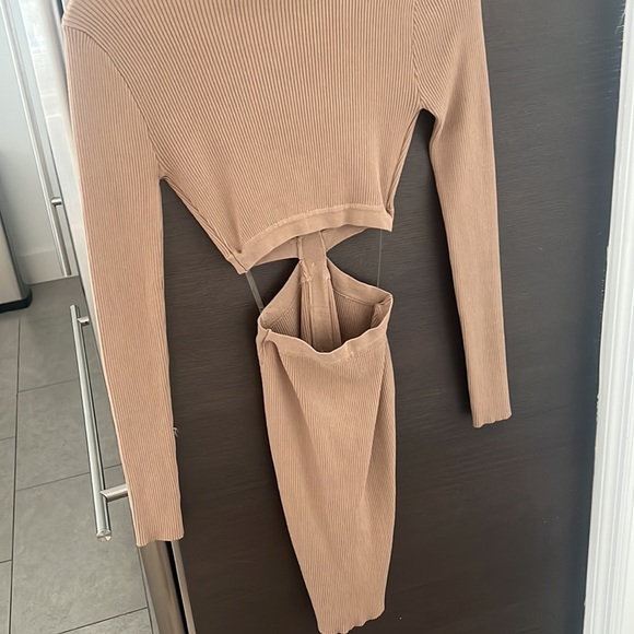 Tan bodycon dress size S - Picture 3 of 3